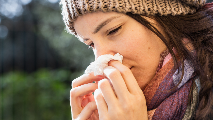 Generes du ofte af næseblod, for eksempel i forbindelse med en forkølelse, kan det være smart at have blodstandsende vat i nærheden. Foto: Shutterstock